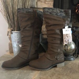muk luks brown bianca boot